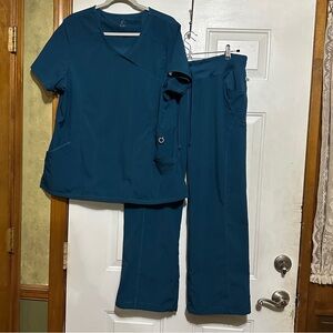Cherokee Infinity  Scrub Set Women Top XL Pants Large Petite Caribbean Blue